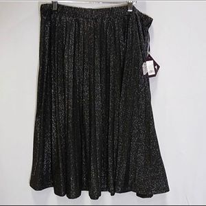 Ava & Viv Pleated Glitter knee high Skirt